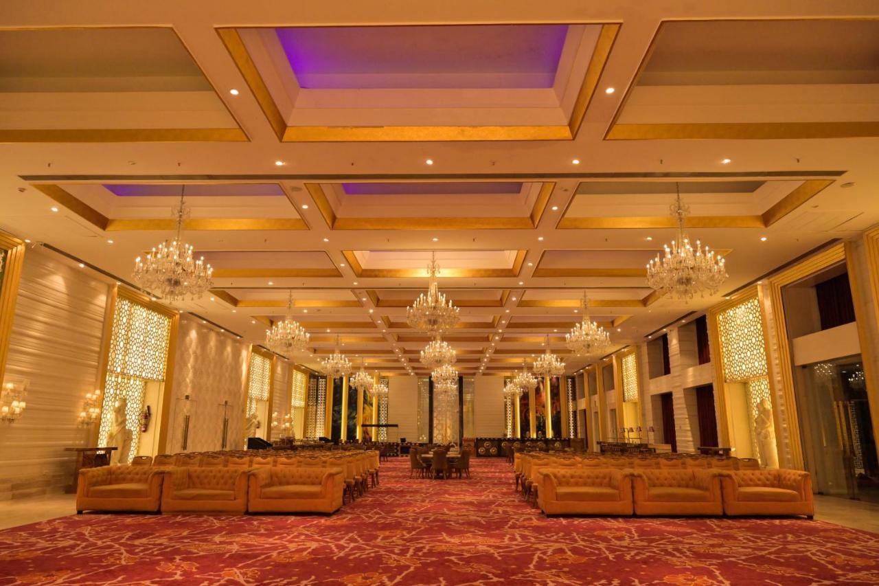 Stardom Resort Jaipur Buitenkant foto