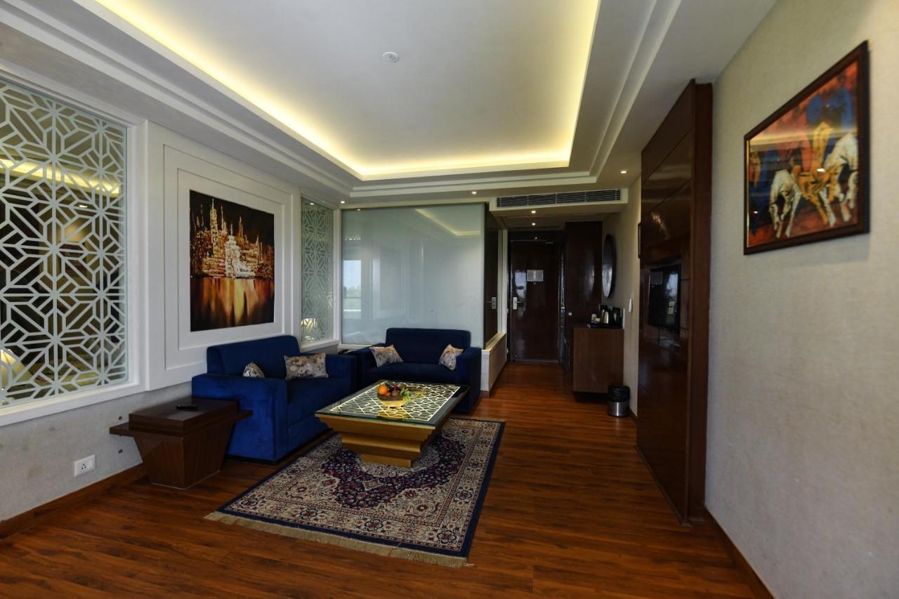 Stardom Resort Jaipur Buitenkant foto