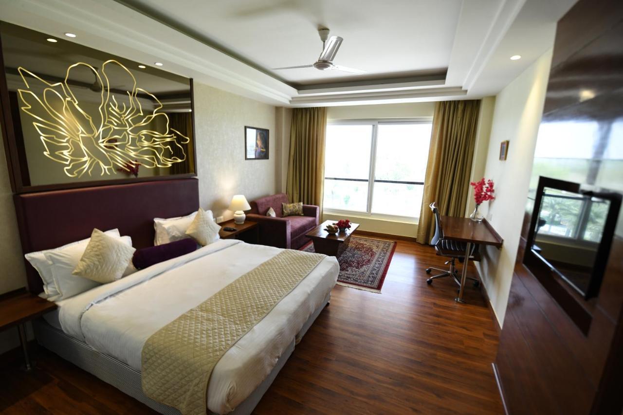 Stardom Resort Jaipur Buitenkant foto