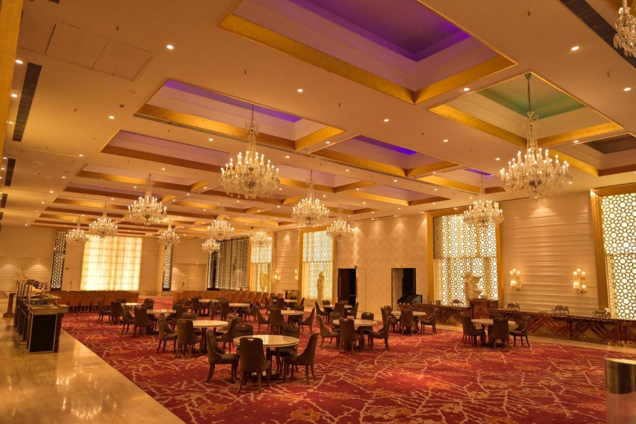 Stardom Resort Jaipur Buitenkant foto