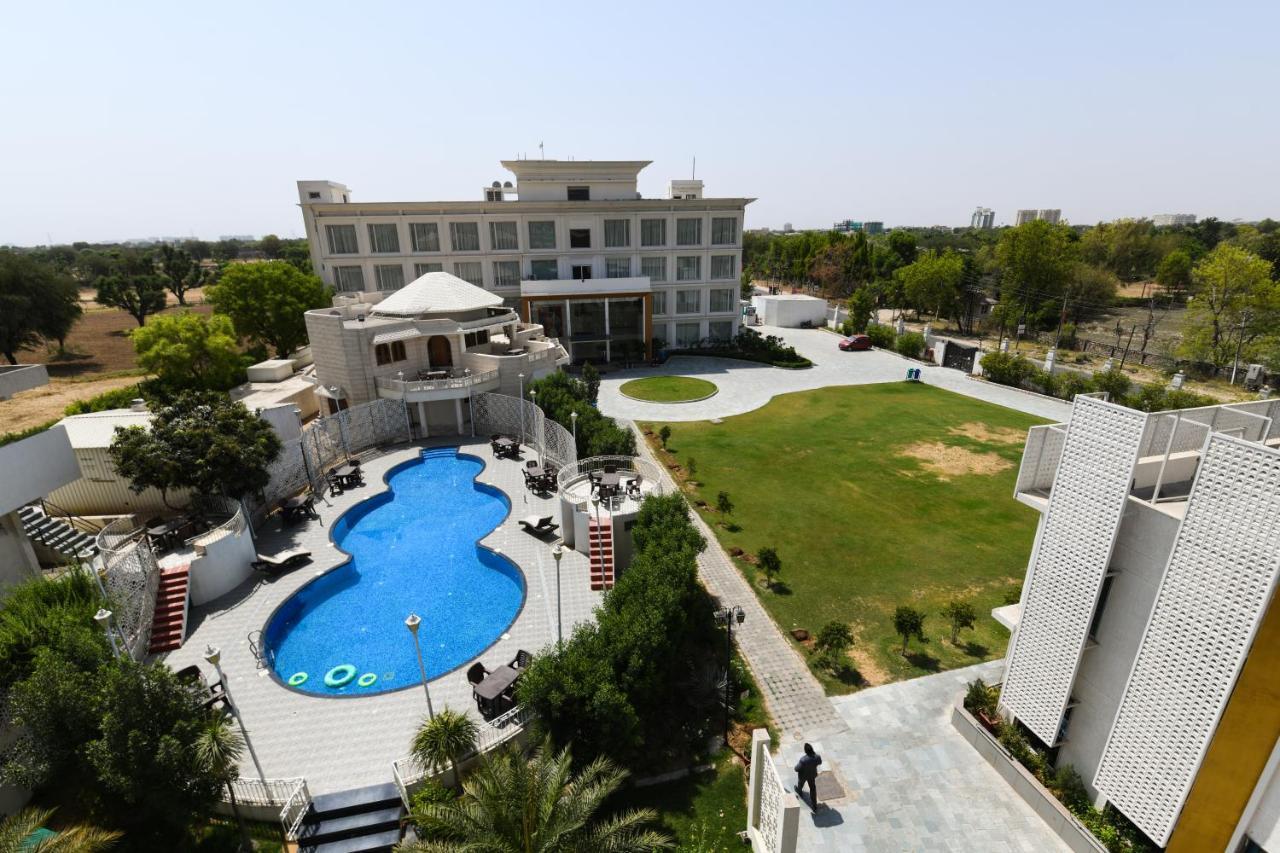 Stardom Resort Jaipur Buitenkant foto