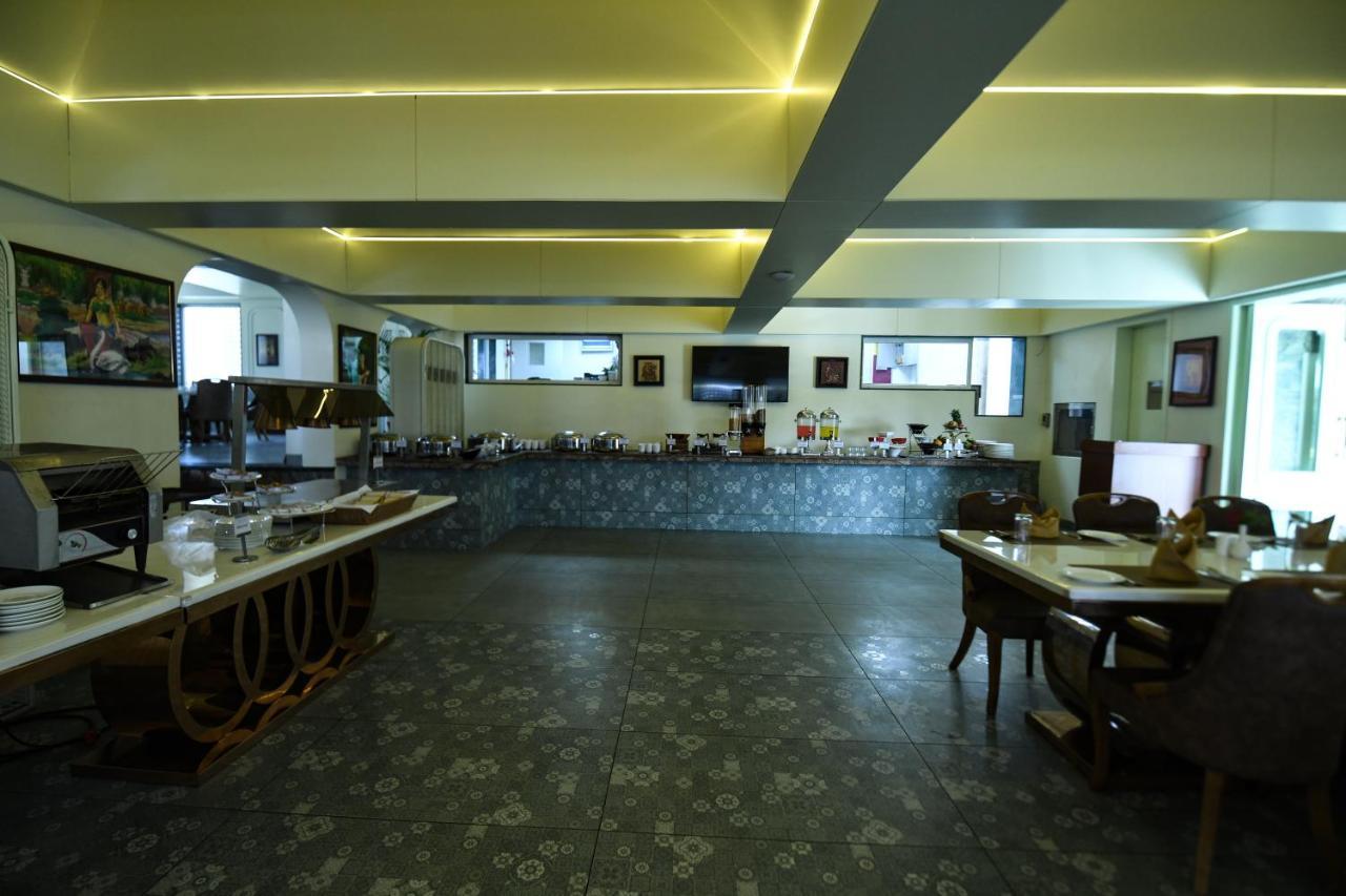 Stardom Resort Jaipur Buitenkant foto