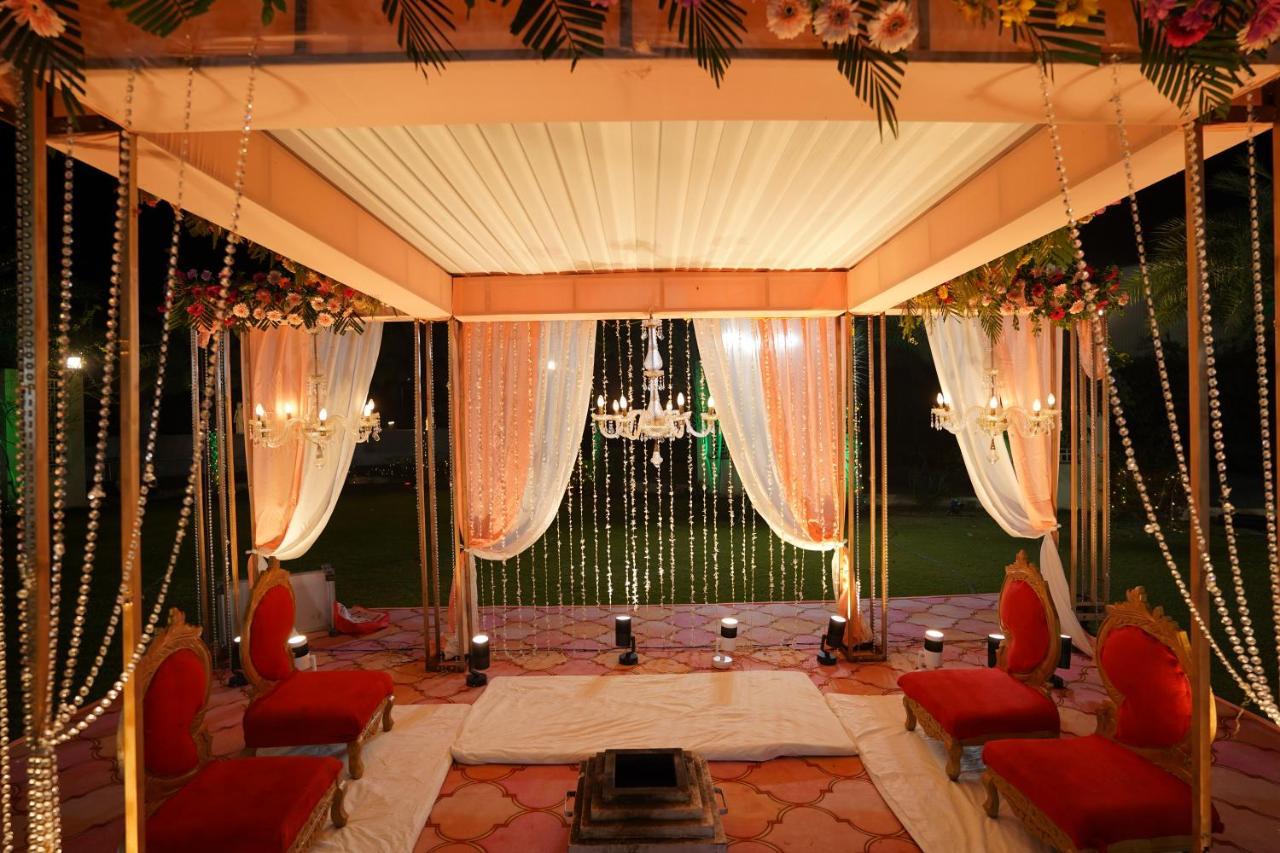 Stardom Resort Jaipur Buitenkant foto