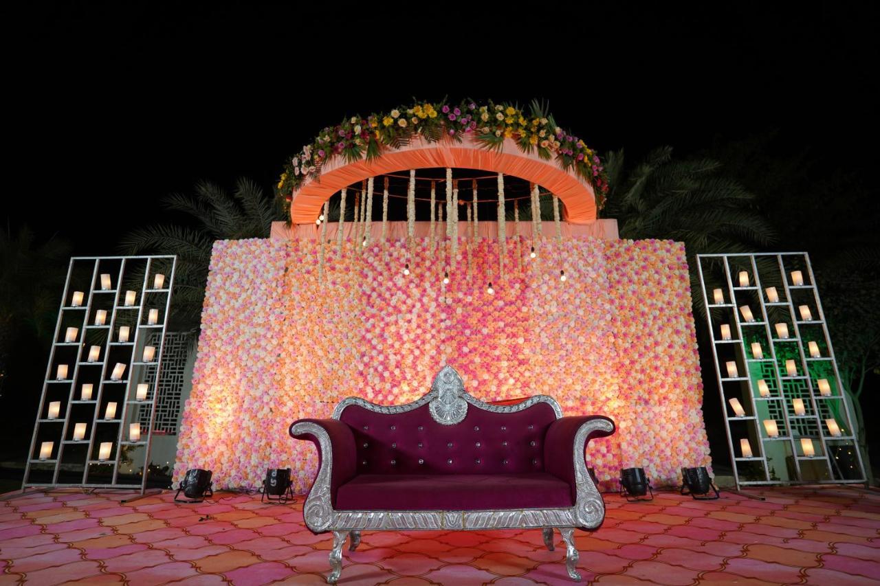 Stardom Resort Jaipur Buitenkant foto